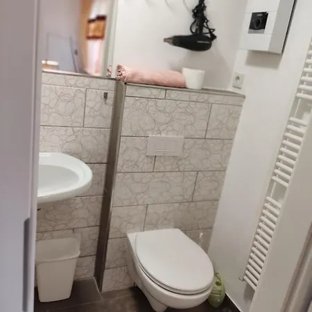 Apartment Orange *